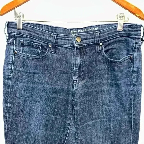 Women's Gap Blue Jeans Size 10 Curvy Stetch Bell Bottom Flared Dark Wash - Picture 2 of 11